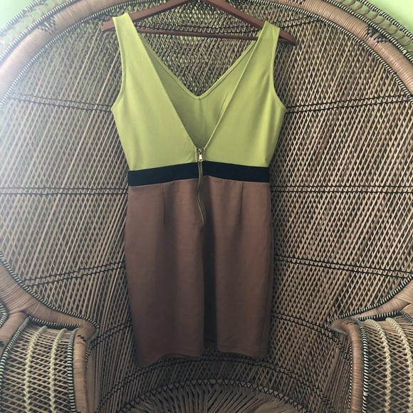 🌹2/30 Beautiful two tone dress - Picture 2 of 3